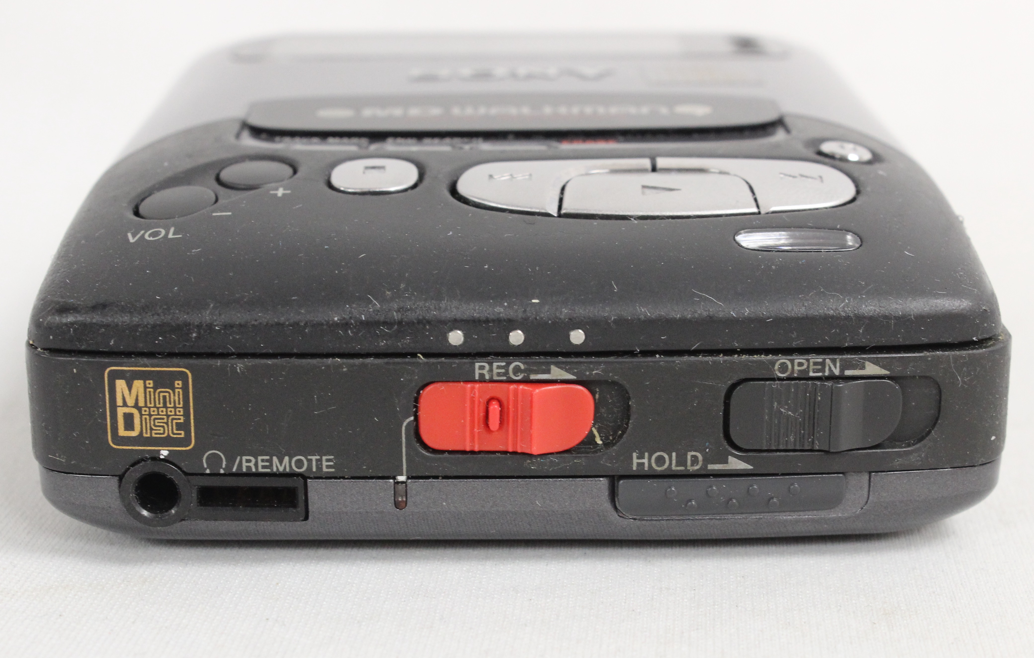 Pre-owned Sony MZ-R2 Portable MD Walkman Minidisc Recorder